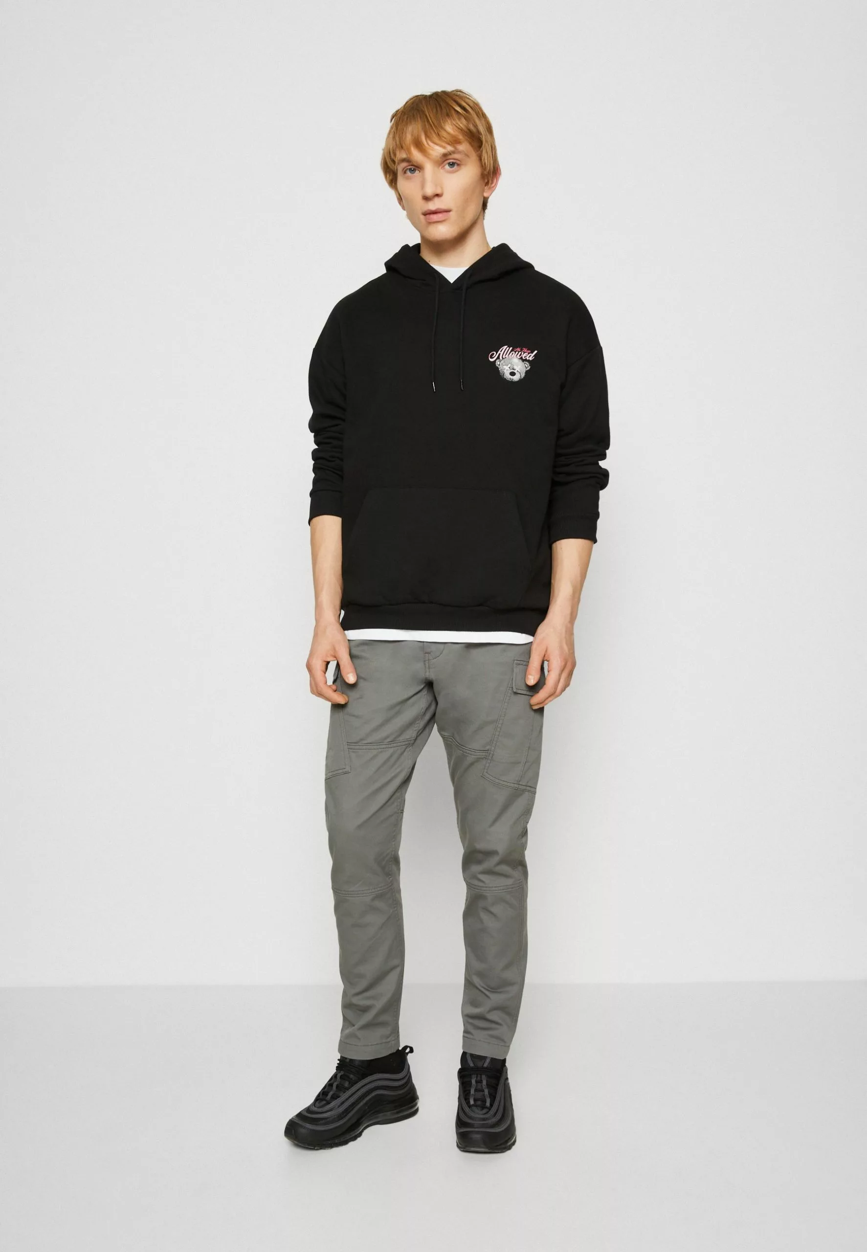 YOURTURNUNISEX - Sweatshirt - Black 4 YOURTURNUNISEX - Sweatshirt - Black - Bild 2