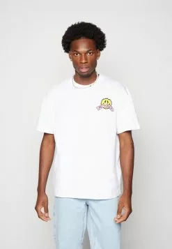 YOURTURNUNISEX - T-shirt Med Print - White -YOURTURN Affär 0d8318c8ad014ae0a12e2ee302f2422f