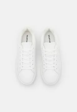 YOURTURNSneakers - White 11 YOURTURNSneakers - White -YOURTURN Affär 0e16fcd119bf4a6cbedca710303a90a3