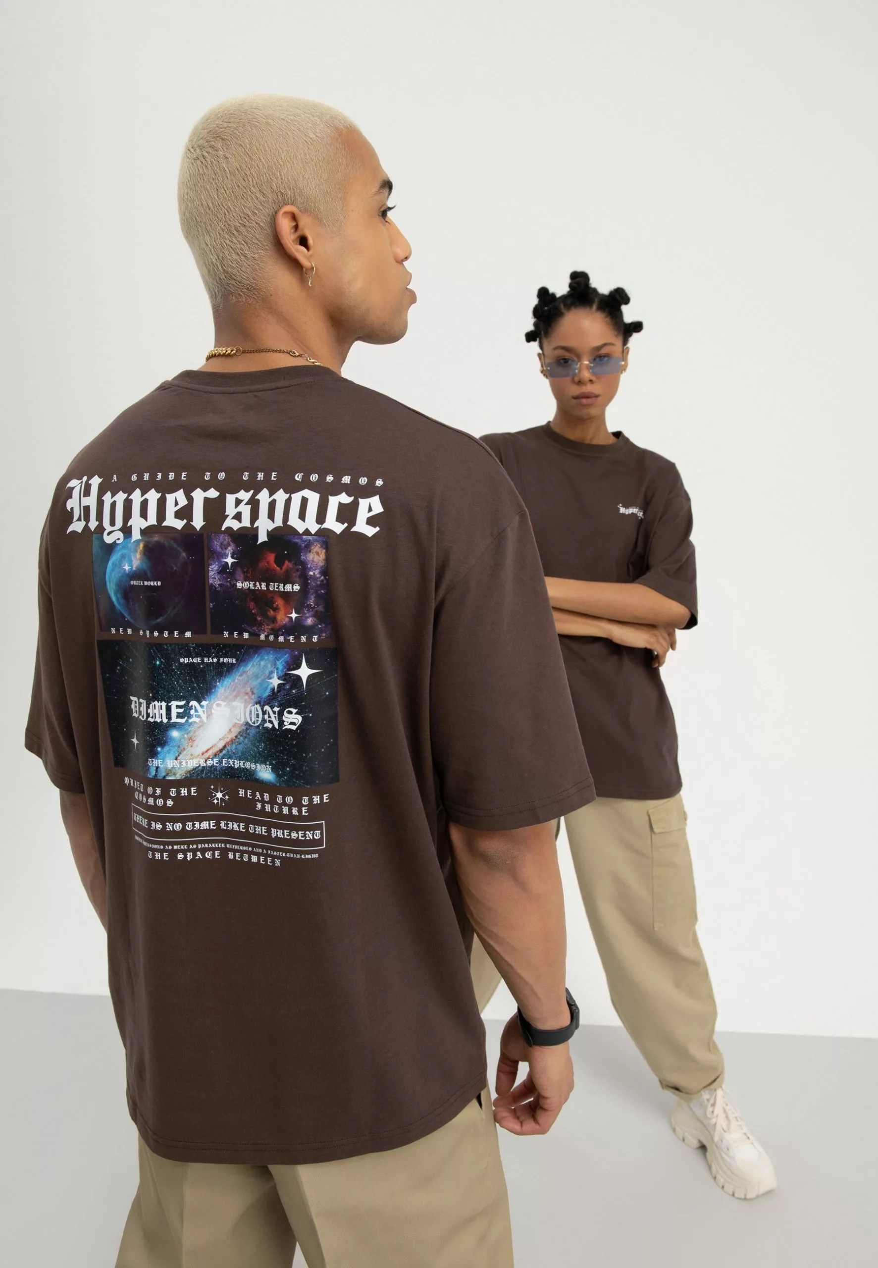 YOURTURNUNISEX - T-shirt Med Print - Brown 3 YOURTURNUNISEX - T-shirt Med Print - Brown