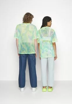 YOURTURNUNISEX - T-shirt Med Print - Light Blue -YOURTURN Affär 1b6732dce4b44536a376bd174ebf5e64