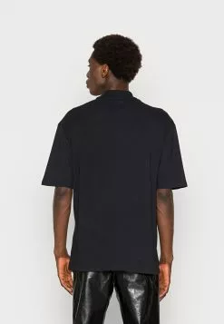 YOURTURNUNISEX - T-shirt Med Print - Black -YOURTURN Affär 1dec16ba161a4a96a2b68bf283b96a7d