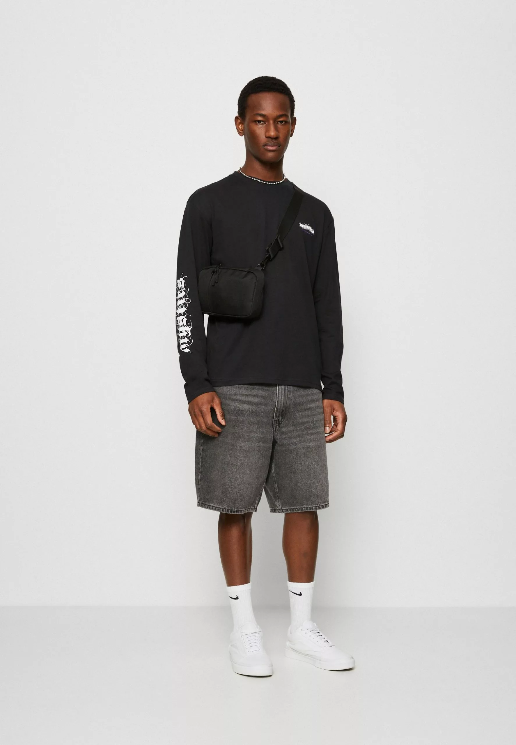 YOURTURNUNISEX - Långärmad Tröja - Black 4 YOURTURNUNISEX - Långärmad Tröja - Black - Bild 2