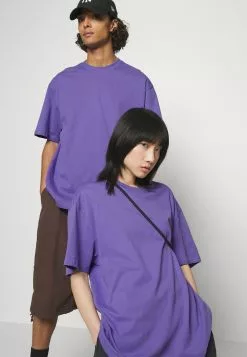 YOURTURNUNISEX - T-shirt - Bas - Purple -YOURTURN Affär 370218723146441d83987dbdea45631e