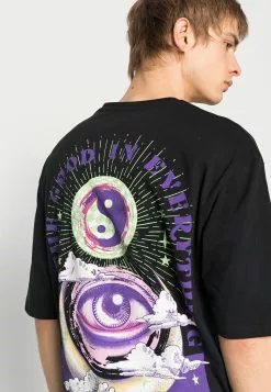 YOURTURNGOOD IN EVERYTHING GRAPHIC T-SHIRT UNISEX - T-shirt Med Print - Black -YOURTURN Affär 3b672df96fa743279e1294c91fe89d5e