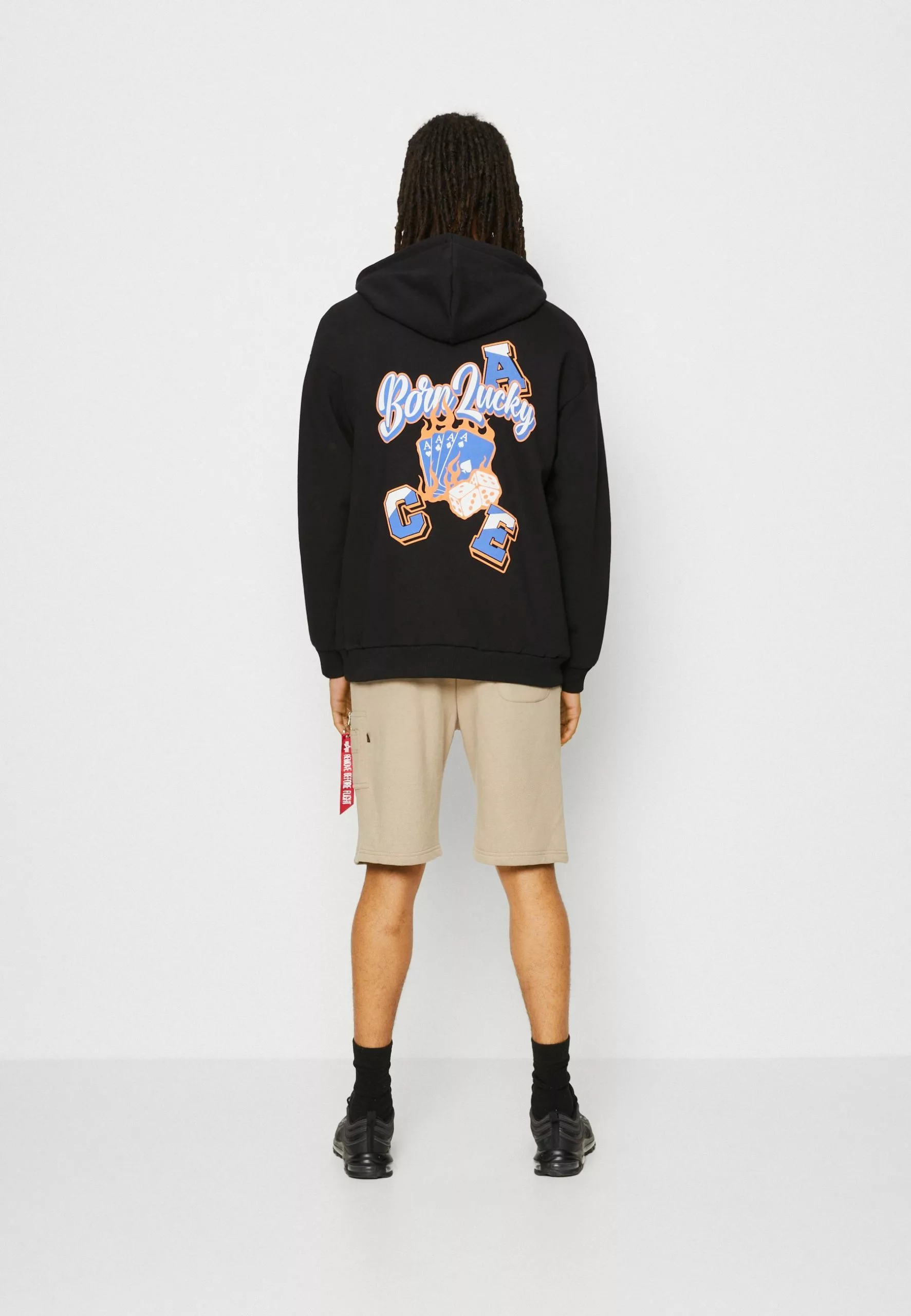 YOURTURNSweatshirt - Black 5 YOURTURNSweatshirt - Black - Bild 3