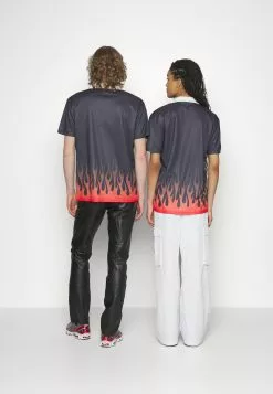 YOURTURNUNISEX - Piké - Black -YOURTURN Affär 437e85a7bfa946cfa5640f8395147e55