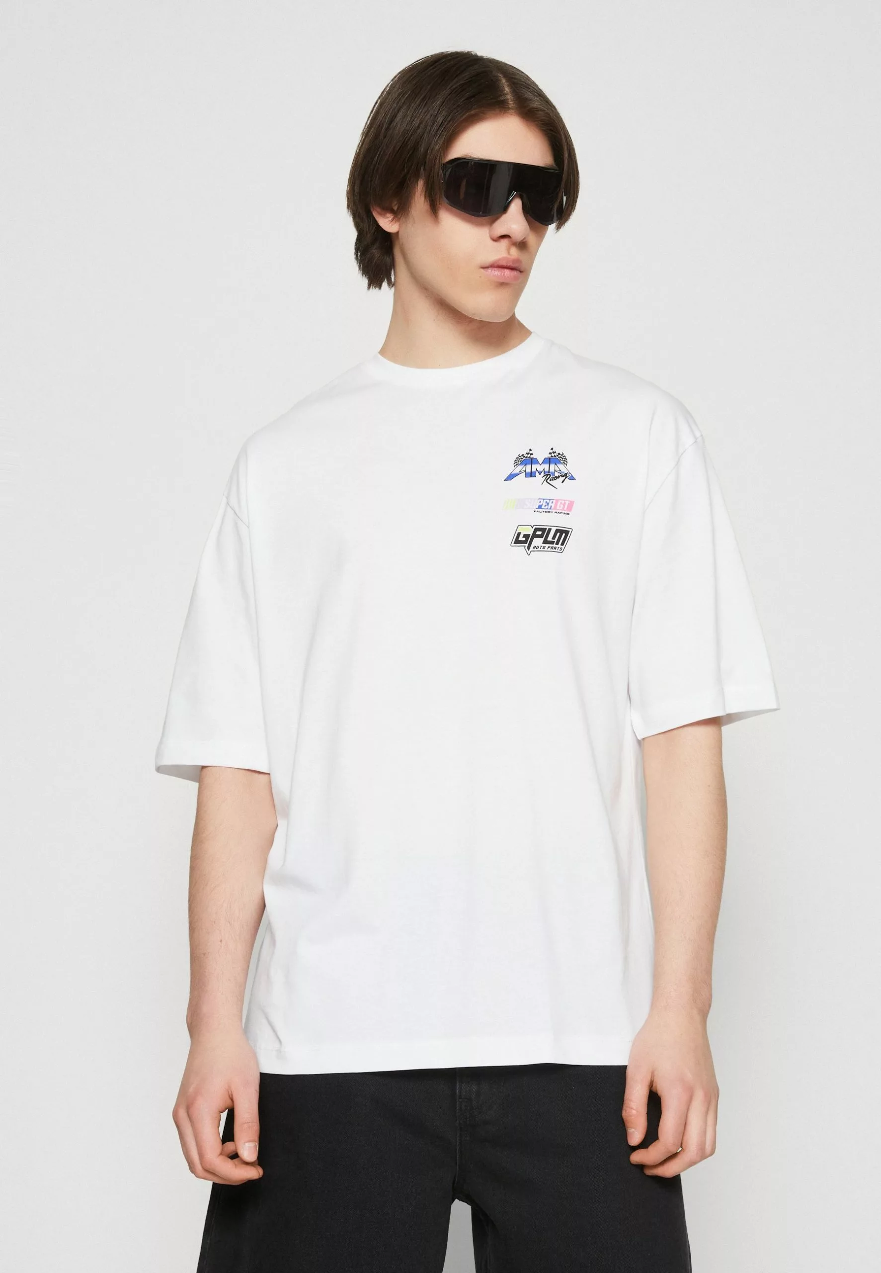 YOURTURNUNISEX - T-shirt Med Print - White 6 YOURTURNUNISEX - T-shirt Med Print - White - Bild 4