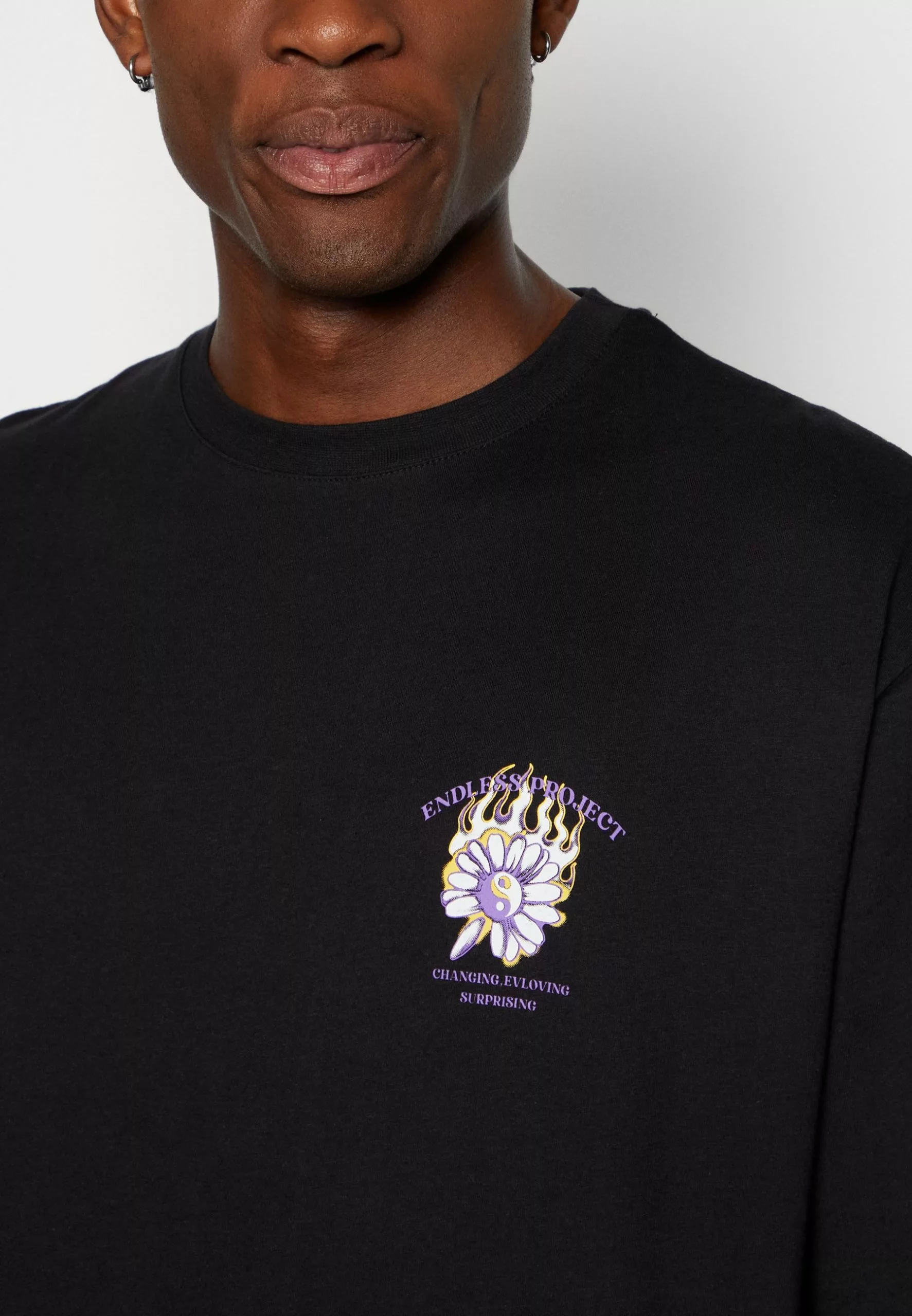 YOURTURNUnisex - T-shirt Med Print - Black 8 YOURTURNUnisex - T-shirt Med Print - Black - Bild 6