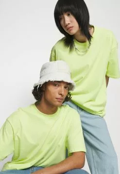 YOURTURNUNISEX - T-shirt - Bas - Light Yellow -YOURTURN Affär 557fd8a973994ba18995adc81bf40dfc