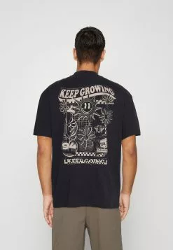 YOURTURNUNISEX - T-shirt Med Print - Black 9 YOURTURNUNISEX - T-shirt Med Print - Black -YOURTURN Affär 5a17aad92ab34ad0a5e0d47c908b6eab