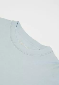 YOURTURNUNISEX - T-shirt - Bas - Blue 20 YOURTURNUNISEX - T-shirt - Bas - Blue -YOURTURN Affär 64a7d2e16a5d452690f9009f31271866