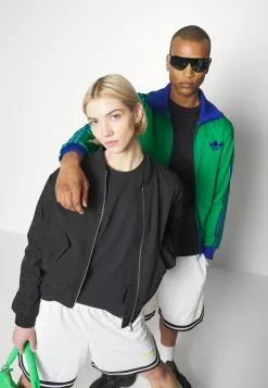 YOURTURNUNISEX 3 PACK - T-shirt - Bas - White/mint/black -YOURTURN Affär 653bc11f8bea43f9b6b61d016c1de7b7