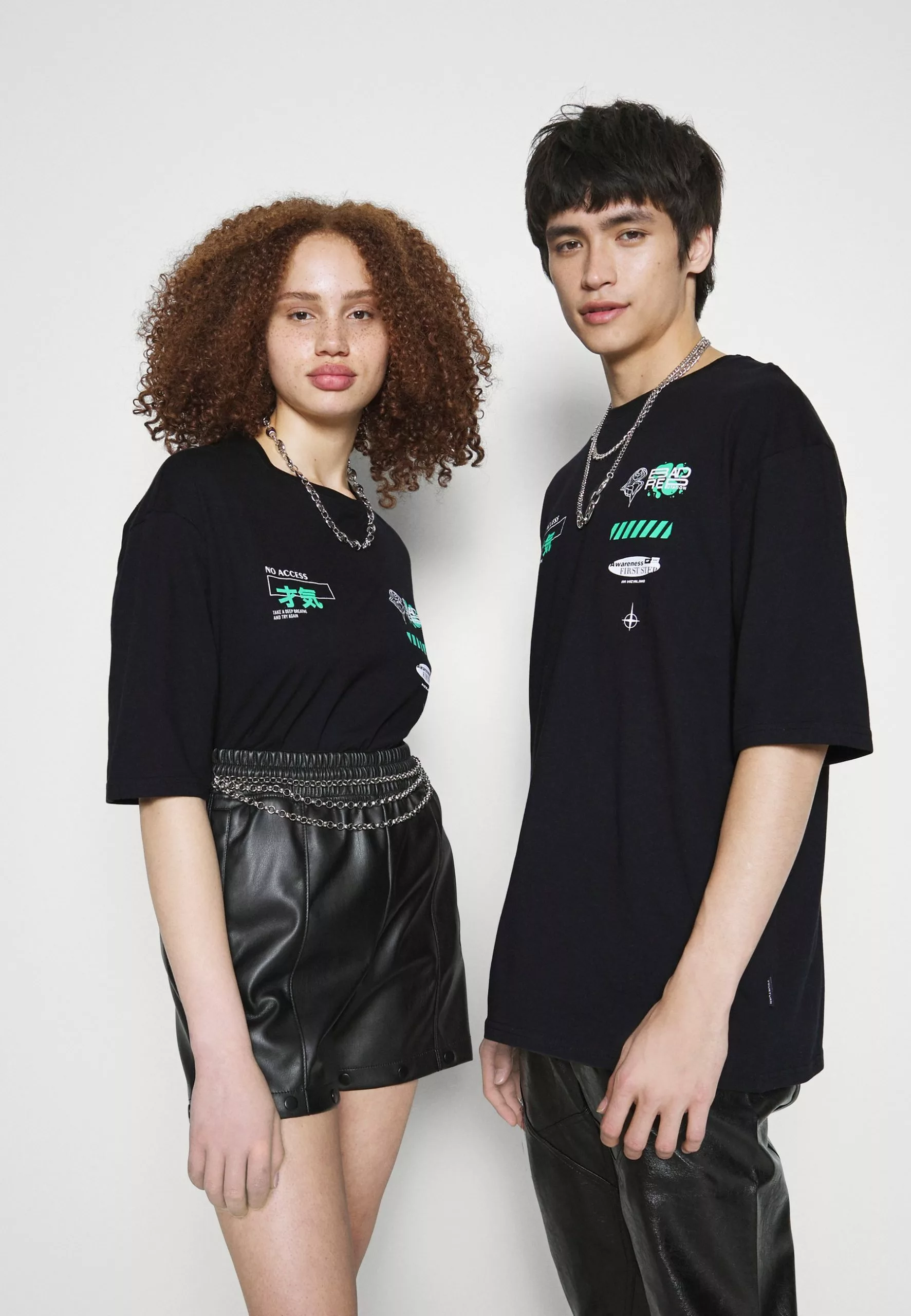 YOURTURNUNISEX - T-shirt Med Print - Black 3 YOURTURNUNISEX - T-shirt Med Print - Black