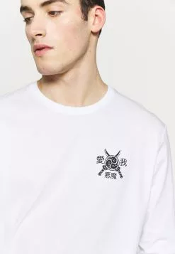 YOURTURNLångärmad Tröja - White -YOURTURN Affär 69cc440211bf431fb64ef2b841463a0e