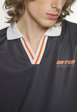 YOURTURNUNISEX - Piké - Black -YOURTURN Affär 701d8a351c394b1e8290de0aeb56f74f