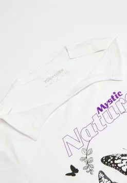 YOURTURNUNISEX - T-shirt Med Print - White -YOURTURN Affär 7131a3e3161c4afaa1042c11dfa68e45