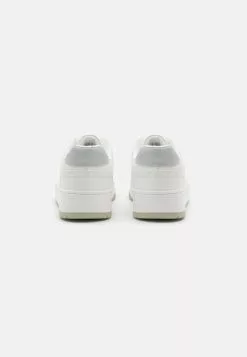 YOURTURNUNISEX - Sneakers - White -YOURTURN Affär 78e4f3b20fca497ebba107e930147e4b