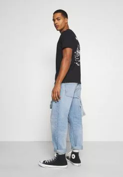 YOURTURNUNISEX - T-shirt Med Print - Black 13 YOURTURNUNISEX - T-shirt Med Print - Black -YOURTURN Affär 7e7865e56d1e45d1b82b598fdf12ba21