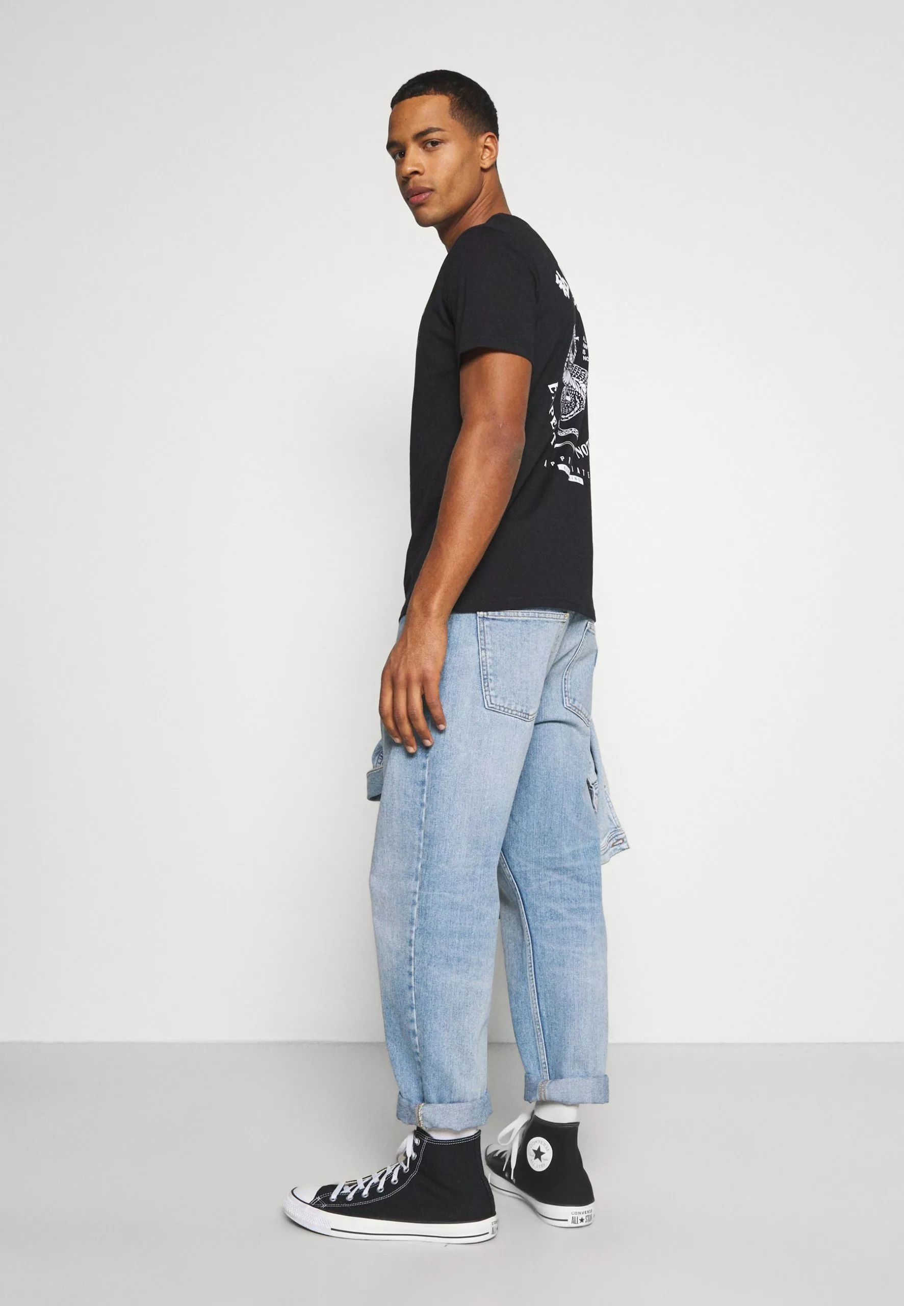 YOURTURNUNISEX - T-shirt Med Print - Black 7 YOURTURNUNISEX - T-shirt Med Print - Black - Bild 5