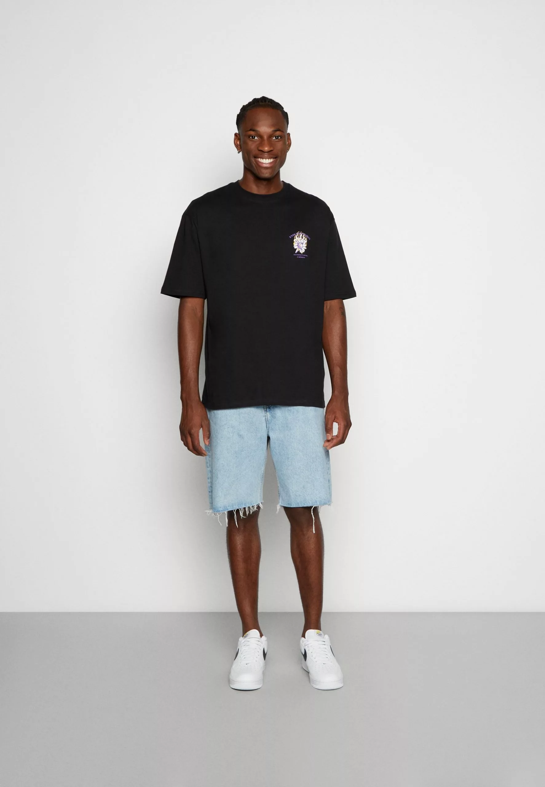 YOURTURNUnisex - T-shirt Med Print - Black 4 YOURTURNUnisex - T-shirt Med Print - Black - Bild 2