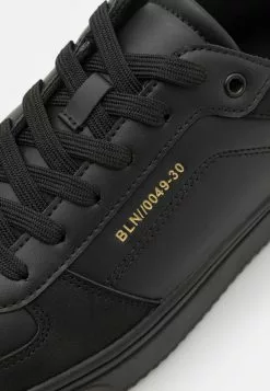 YOURTURNUNISEX - Sneakers - Black -YOURTURN Affär 8dd6df4a2a9641c48cde89cc62c77511