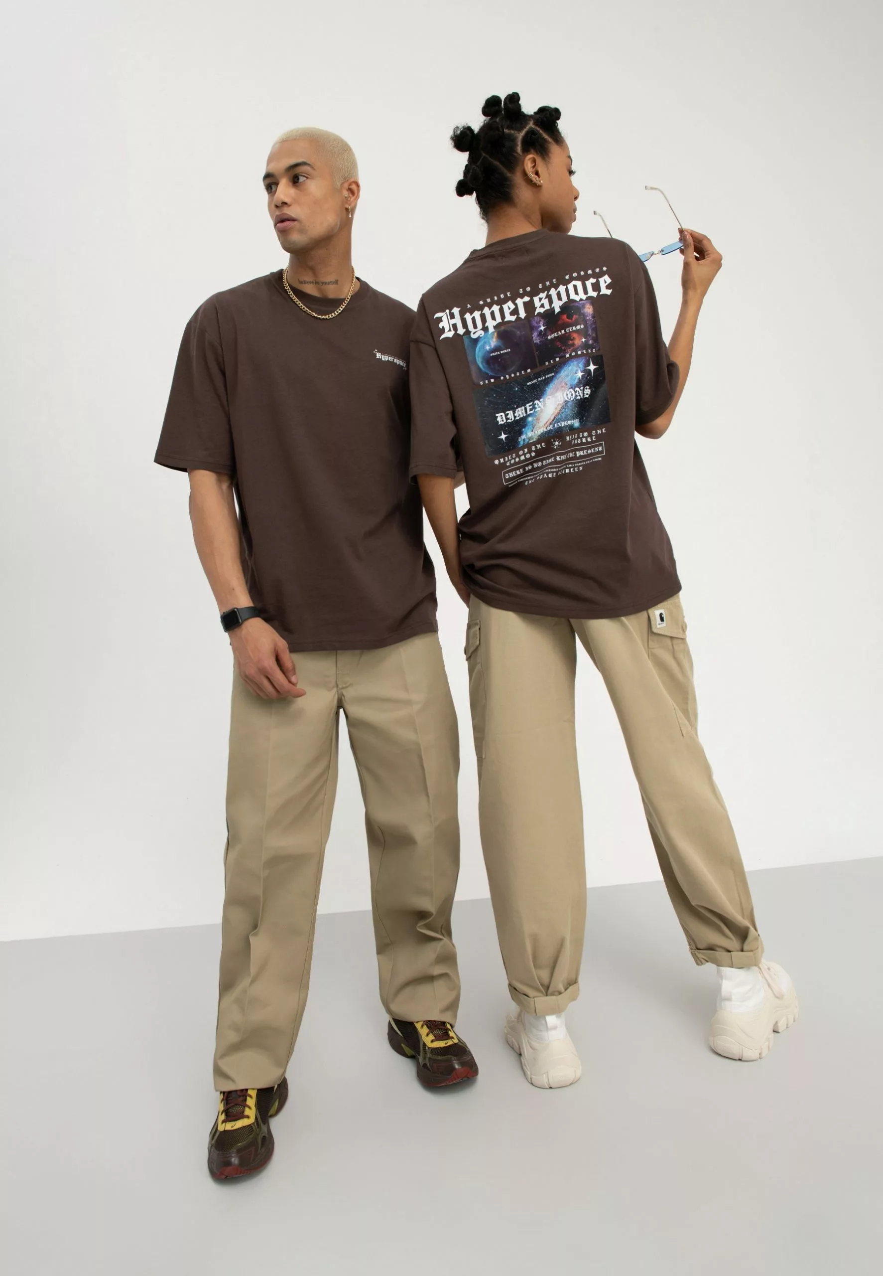 YOURTURNUNISEX - T-shirt Med Print - Brown 4 YOURTURNUNISEX - T-shirt Med Print - Brown - Bild 2