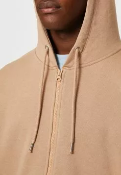 YOURTURNUNISEX - Tröja Med Dragkedja - Tan -YOURTURN Affär 9f73b6d20efb465885ec91c0391af568