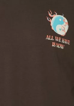 YOURTURNGRAPHIC TEE UNISEX - T-shirt Med Print - Brown -YOURTURN Affär a6e1520e73fa4cedbfa3d5818191b334