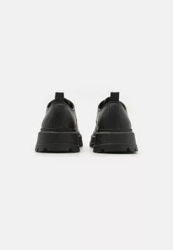 YOURTURNUNISEX - Snörskor - Black -YOURTURN Affär aaae83047a954d1aab81392769433db6