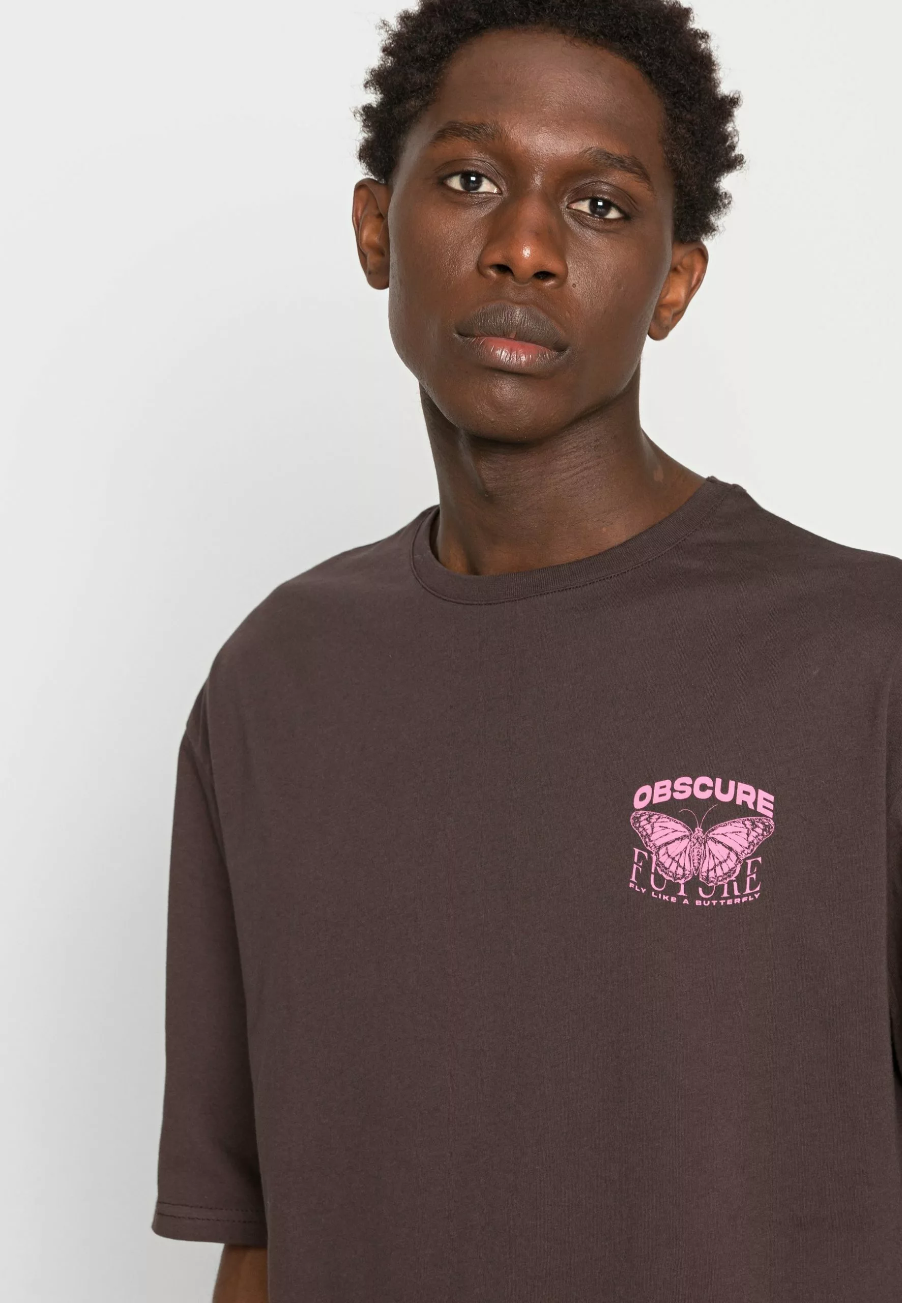 YOURTURNNOSTALGIA FUTURE TEE UNISEX - T-shirt Med Print - Brown 7 YOURTURNNOSTALGIA FUTURE TEE UNISEX - T-shirt Med Print - Brown - Bild 5