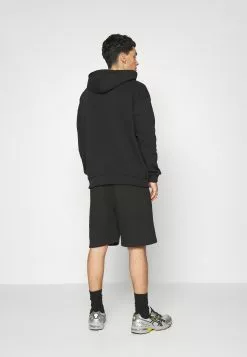 YOURTURNSweatshirt - Black -YOURTURN Affär d2b2efa15dea4efaa88d128f1fd0d769