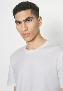 YOURTURNUNISEX 5 PACK - T-shirt - Bas - White/apricot/light Blue -YOURTURN Affär d7c378d669e24d70b149f93e813a6fc4