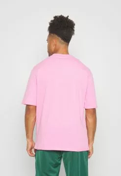 YOURTURNUNISEX - T-shirt - Bas - Pink 17 YOURTURNUNISEX - T-shirt - Bas - Pink -YOURTURN Affär e3e7feb947a94665a22613883745c507
