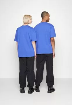 YOURTURNUNISEX - T-shirt - Bas - Dark Blue -YOURTURN Affär e8c303c314404665ac6c4533426f1c18