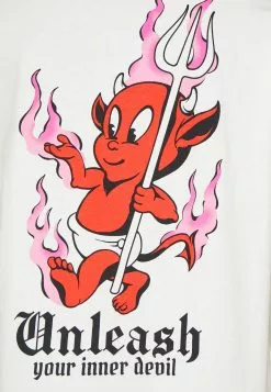 YOURTURNUNISEX - T-shirt Med Print - White 13 YOURTURNUNISEX - T-shirt Med Print - White -YOURTURN Affär eb95a68cdc584827a41e13d5ec6675e4