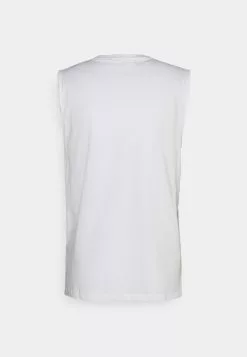 YOURTURNLinne - White 9 YOURTURNLinne - White -YOURTURN Affär ebe9cf1fcdf54213ab1df844cc327c2e