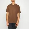YOURTURNUNISEX - T-shirt - Bas - Brown -YOURTURN Affär f6d7f0c6a44544beafa05cdb09e16cf0