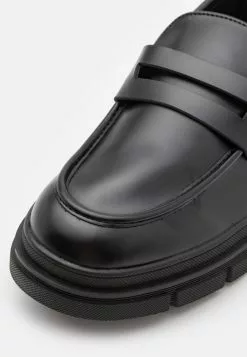 YOURTURNSlip-ins - Black 12 YOURTURNSlip-ins - Black -YOURTURN Affär fbe1d69ec73d424097583e846261fdbb