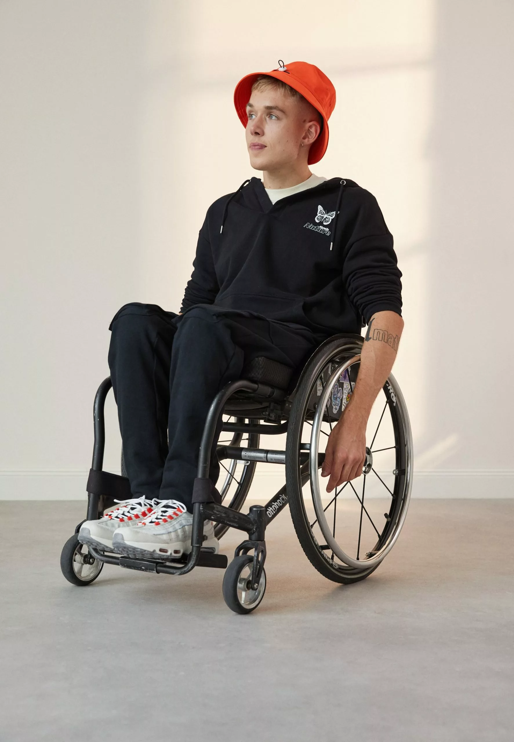 YOURTURNUNISEX - Sweatshirt - Black 4 YOURTURNUNISEX - Sweatshirt - Black - Bild 2