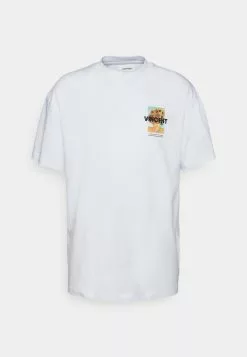 YOURTURNUNISEX - T-shirt Med Print - White -YOURTURN Affär ffaef2a97763452294baf24c4998010d